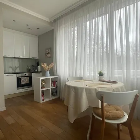Sunny 14 Apartment